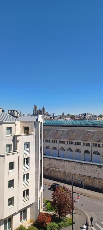 Le Panoramique Apartment Bourges Exterior photo